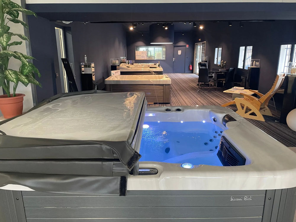 Installation de spas de nage - Area Eau Piscines